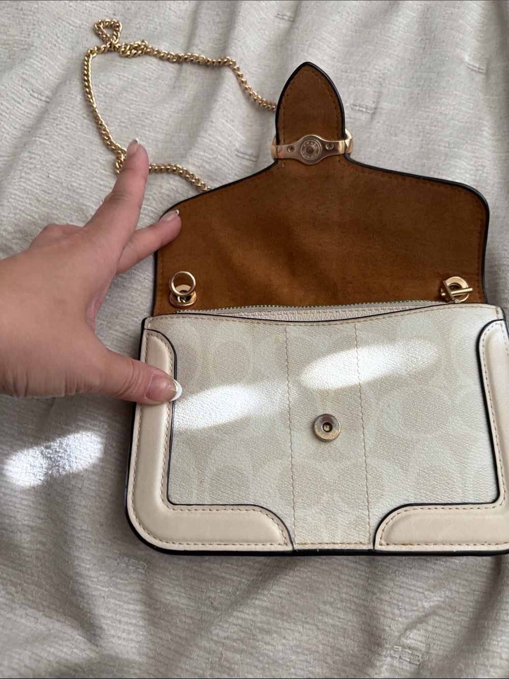Coach Chalk and Cream Signature Crossbody with Gold Horse & Carriage Accent - Picture 7 of 7